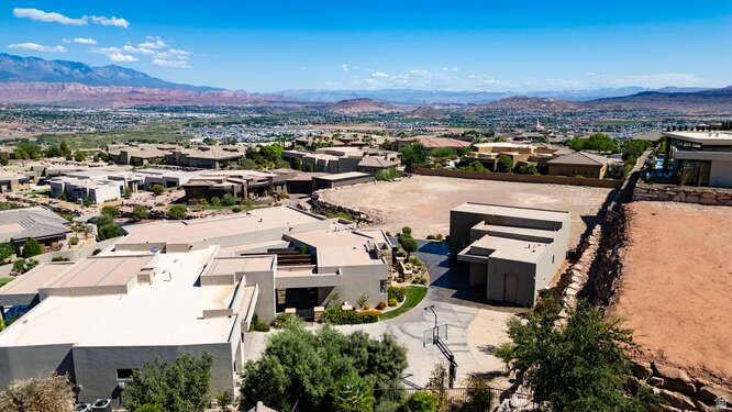 STONE CLIFF PH 10 - Residential