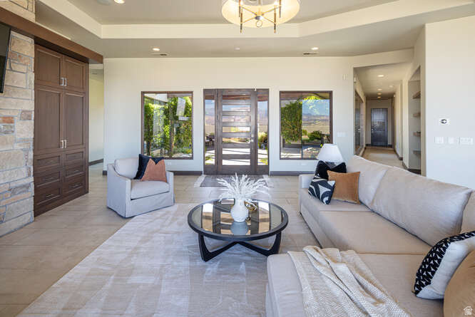 STONE CLIFF PH 10 - Residential