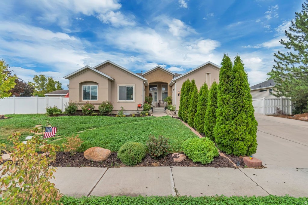 Photo of 5326 W MOUNTAIN VISTA DR, West Jordan, UT 84081 (MLS # 2178990)