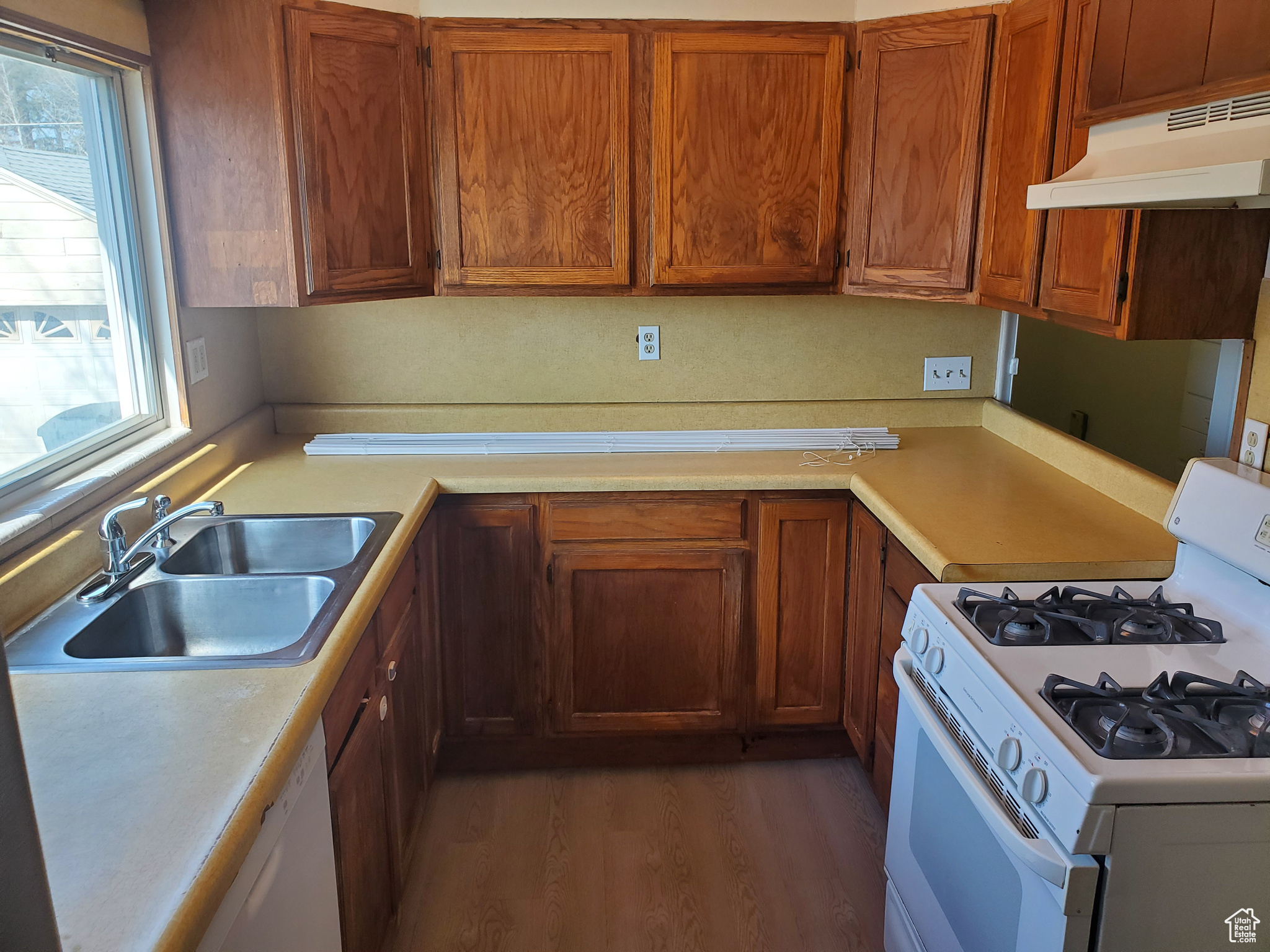 397 E 200, Kaysville, Utah image 6