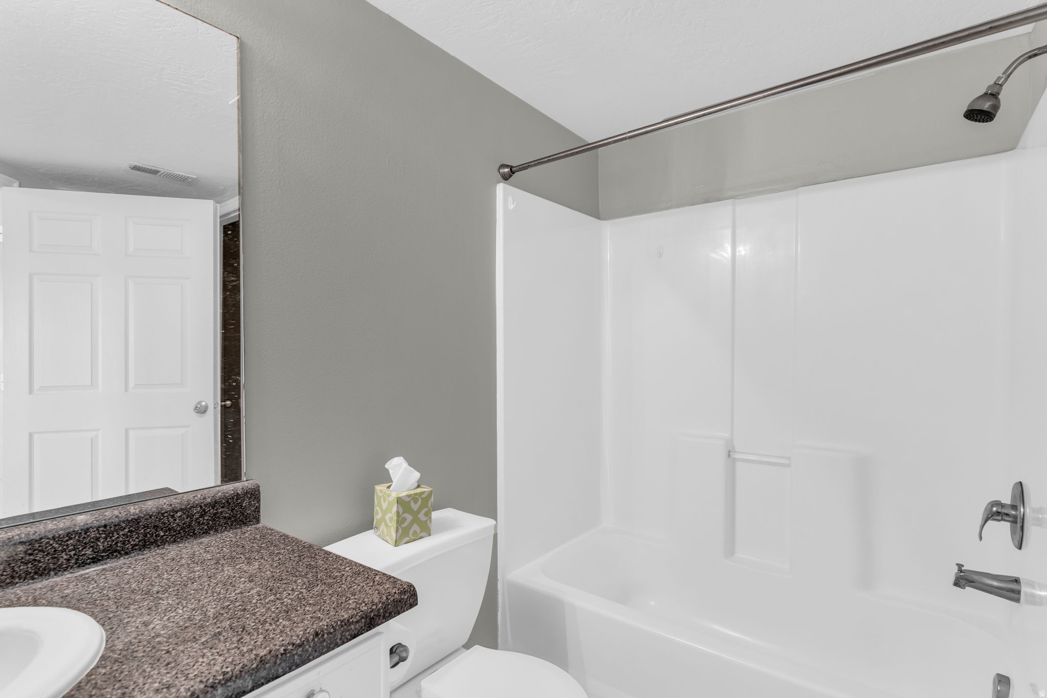 WESTBURY - Residential