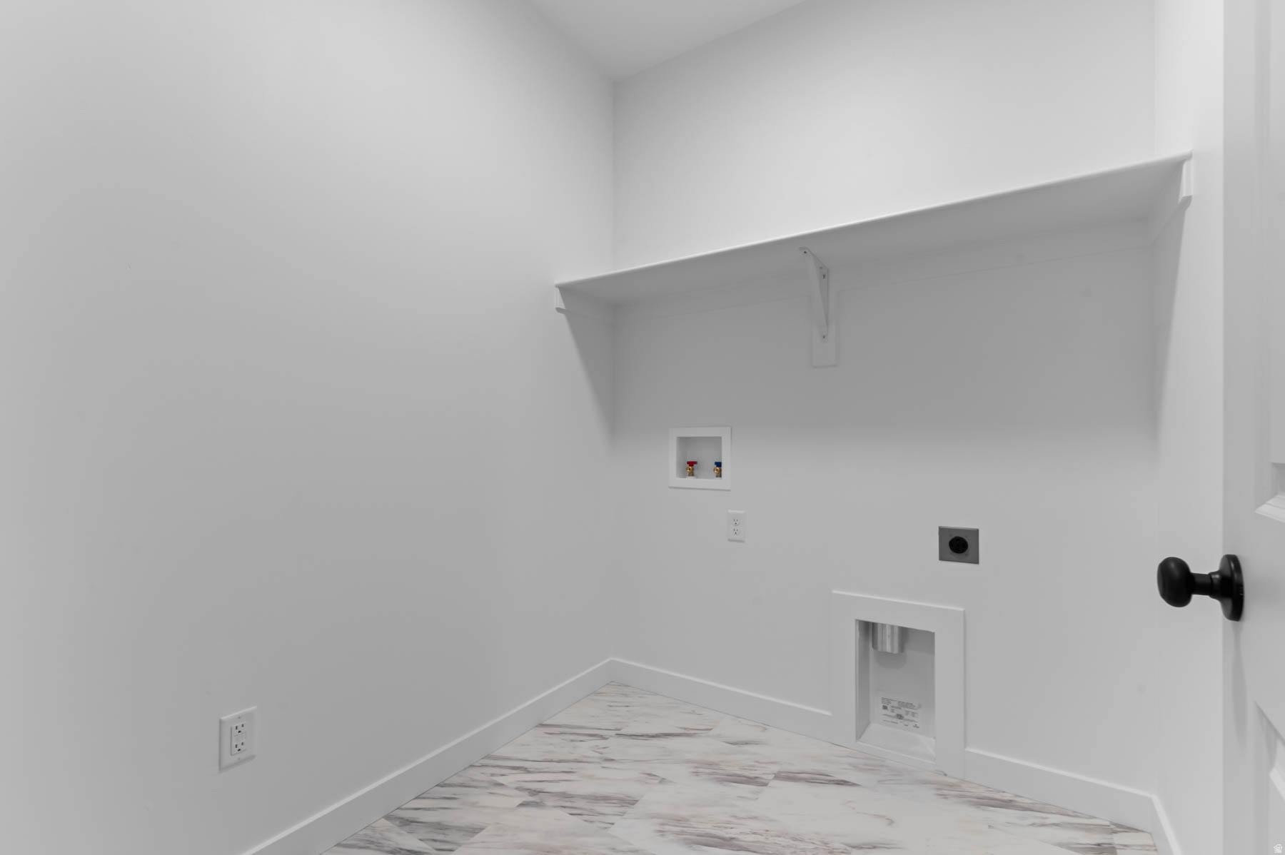 BROADVIEW SHORES 823 - Residential