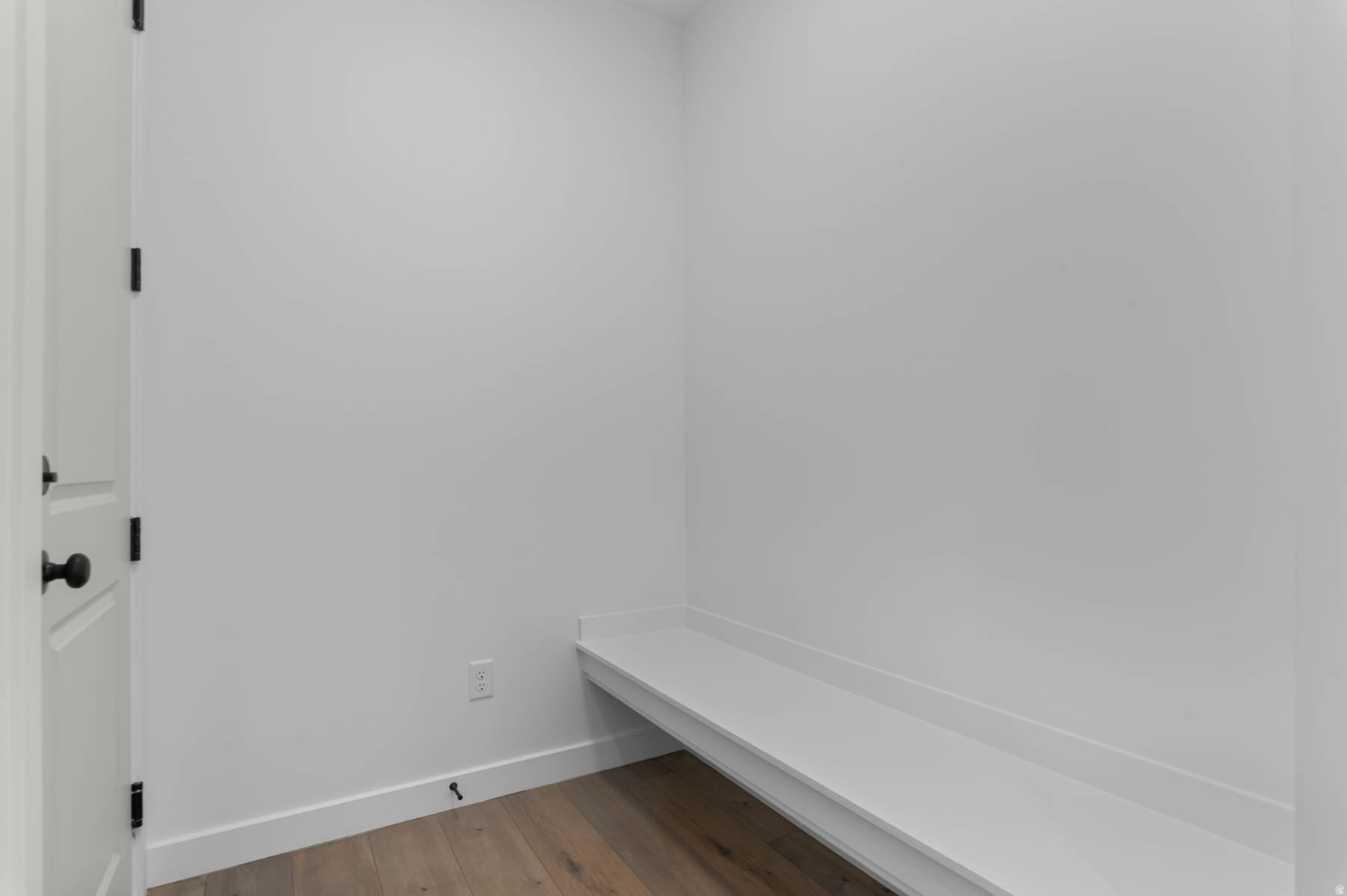 BROADVIEW SHORES 823 - Residential