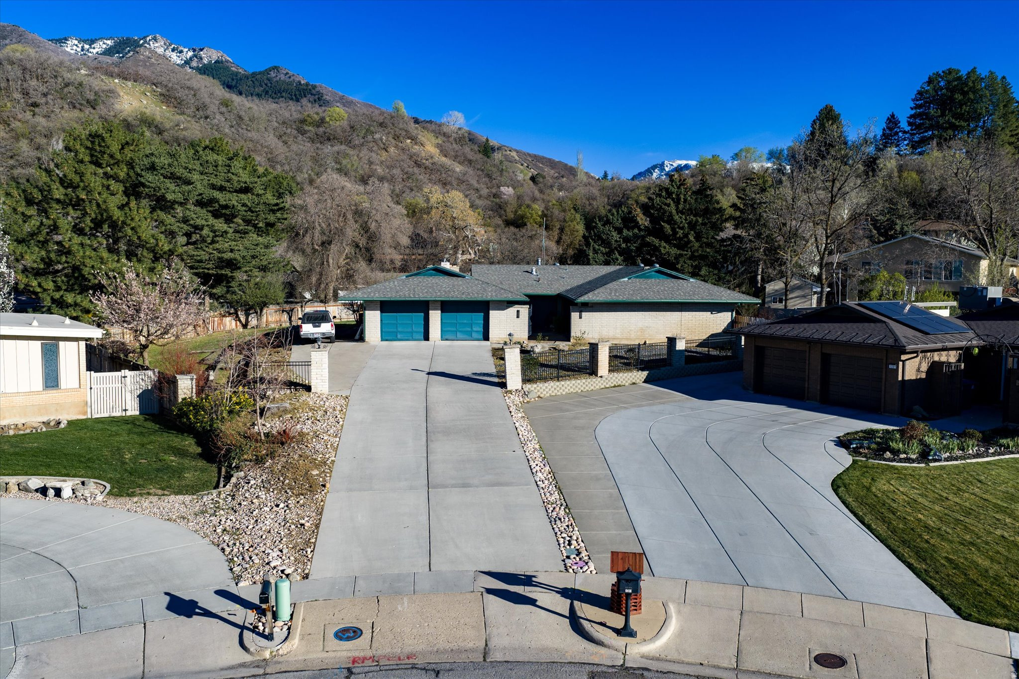 FOREST GREEN ESTATES - Residential