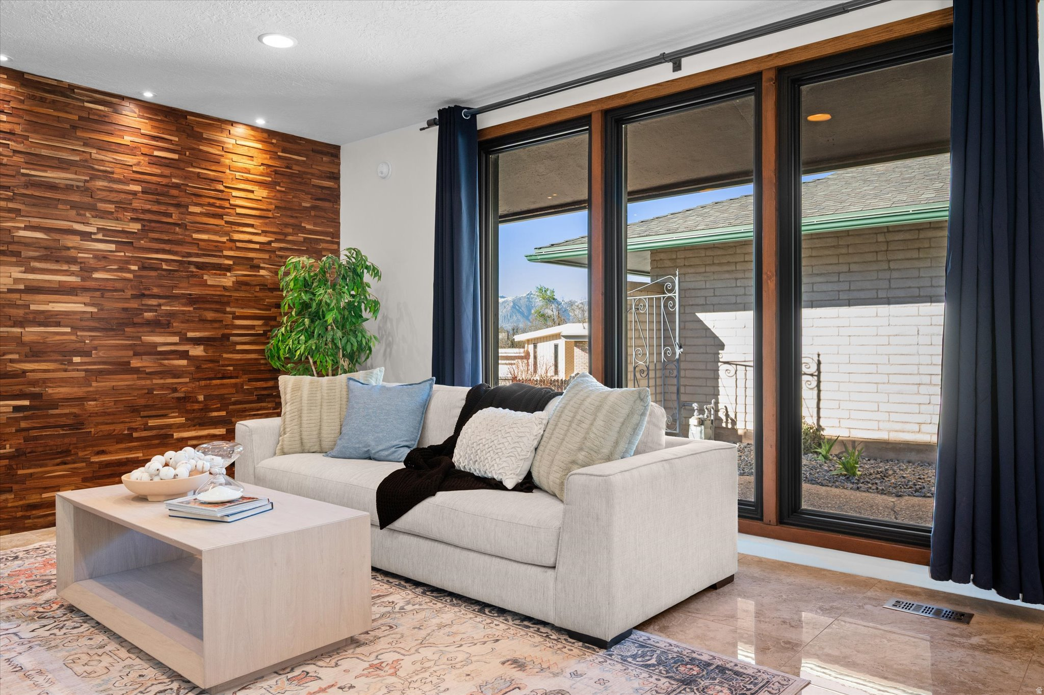 FOREST GREEN ESTATES - Residential