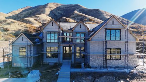 Photo of 764 N 2000 E #304, Mapleton, UT 84664 (MLS # 2113081) Photo of 764 N 2000 E #304, Mapleton, UT 84664 (MLS # 2113081)