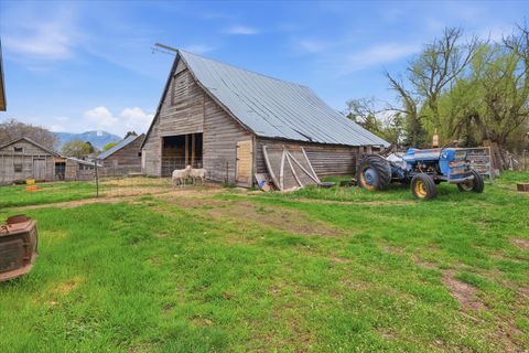 Tiny photo for 18 E 300 S, Mendon, UT 84325 (MLS # 2147249)