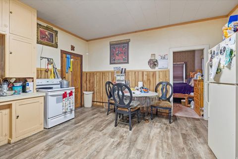 Tiny photo for 18 E 300 S, Mendon, UT 84325 (MLS # 2147249)