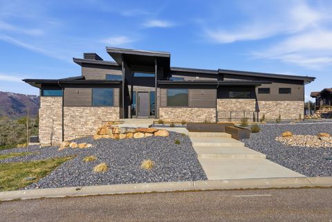 Tiny photo for 5585 E HIGHLAND VIEW CT, Eden, UT 84310 (MLS # 2148935)