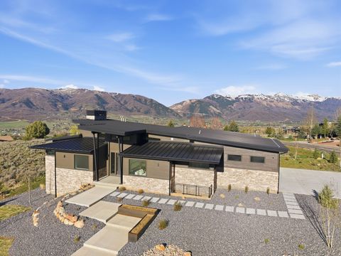 Tiny photo for 5585 E HIGHLAND VIEW CT, Eden, UT 84310 (MLS # 2148935)