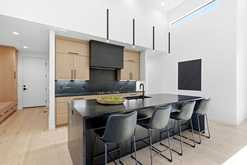 Tiny photo for 5585 E HIGHLAND VIEW CT, Eden, UT 84310 (MLS # 2148935)