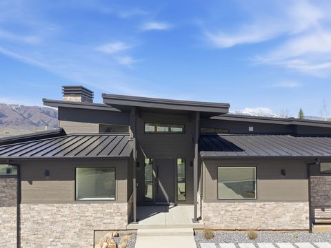 Tiny photo for 5585 E HIGHLAND VIEW CT, Eden, UT 84310 (MLS # 2148935)