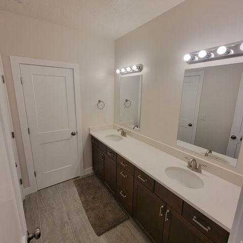 Tiny photo for 252 W 4950 S, Washington Terrace, UT 84405 (MLS # 2158088)