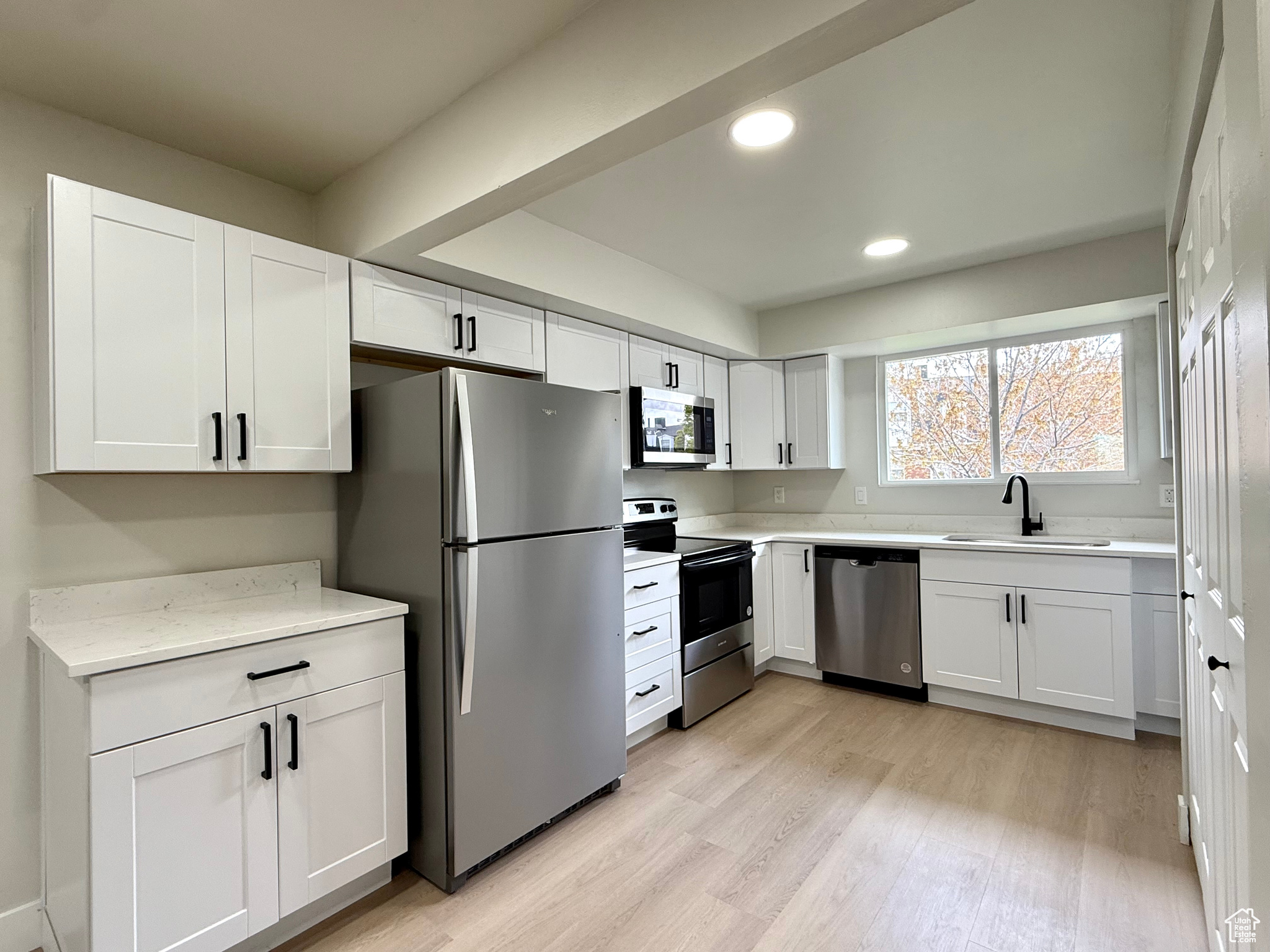 663 E Williamsburg Cir, Sandy, Utah image 3