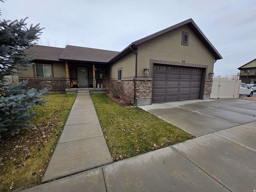 Charming single-story home (1,498 sqft) in desirable Kamas, UT. This well-maintained residence offers 2 bathrooms and an attached 2-car garage. Built in 2011, the property is in excellent, move-in-ready condition and has been meticulously cared for with no known issues. Enjoy low-maintenance living with a current HOA fee of just $50 a month (set to increase to $60 next year) which conveniently covers snow removal and road maintenance.