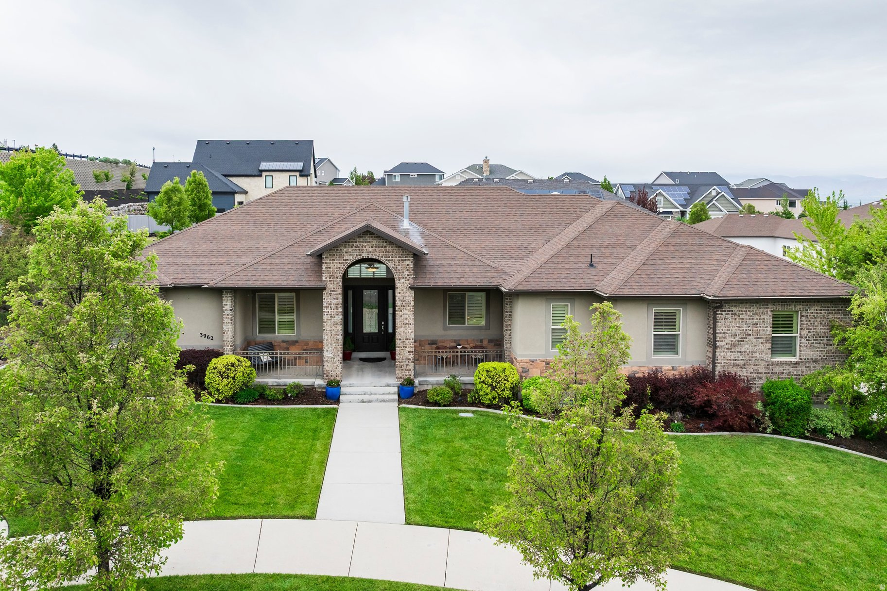 JORDAN HEIGHTS - Residential