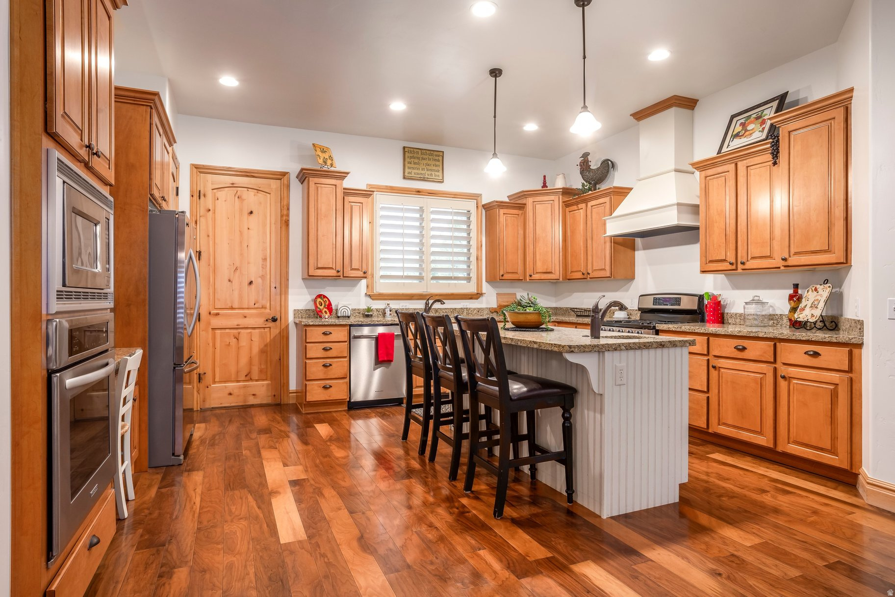 JORDAN HEIGHTS - Residential