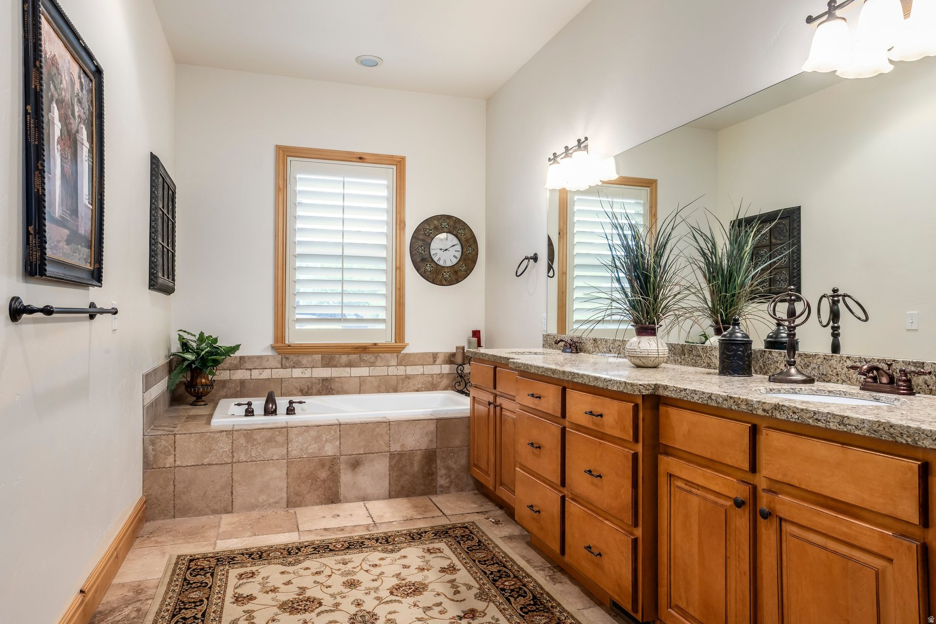 JORDAN HEIGHTS - Residential