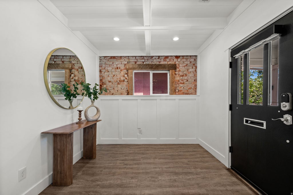 Photo of 1776 S 900 E, Salt Lake City, UT 84105 (MLS # 2184795)
