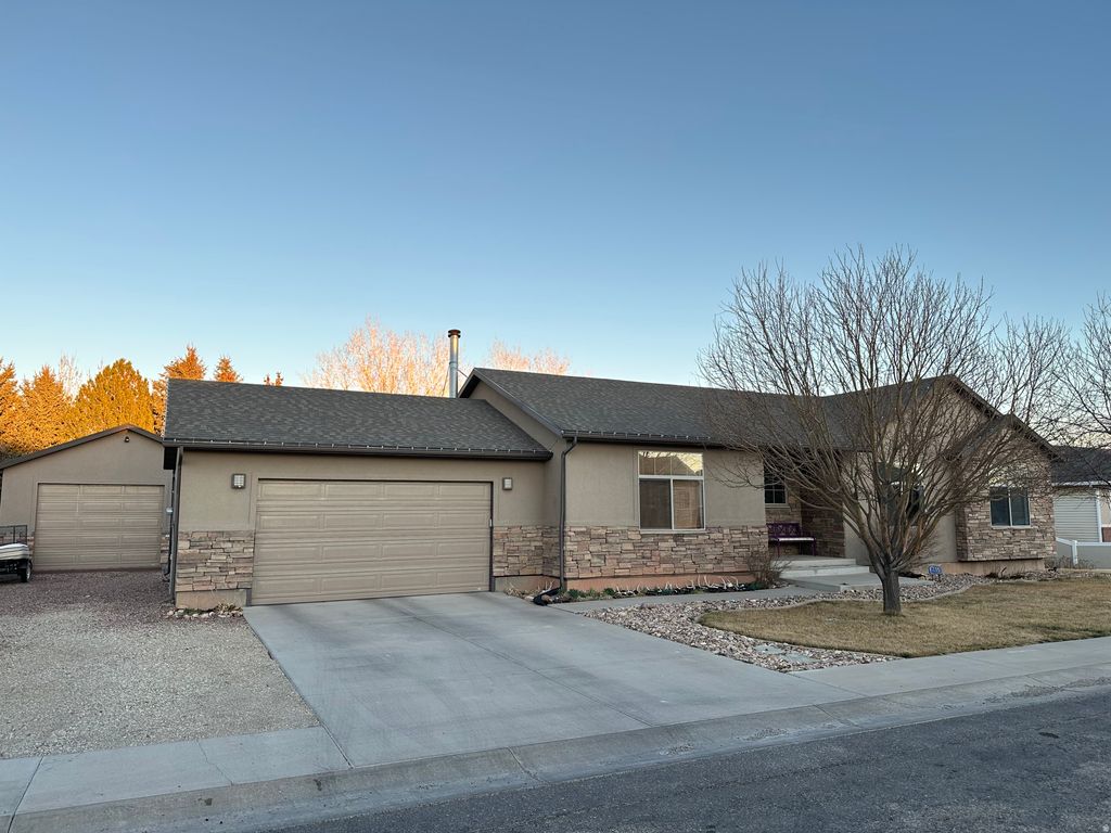 Photo of 135 CONSTITUTION DR, Roosevelt, UT 84066 (MLS # 2145032)