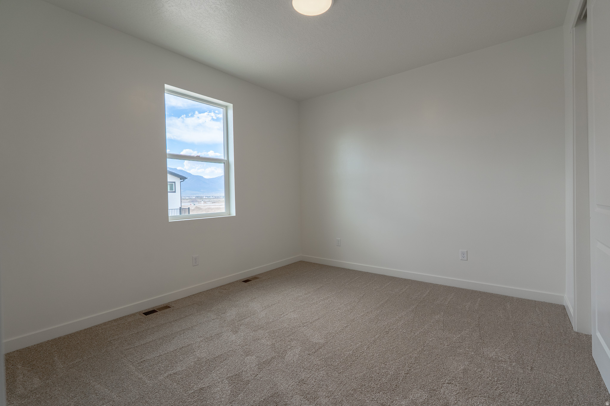 THE ESTATES AT SUNSET FLATS - Residential