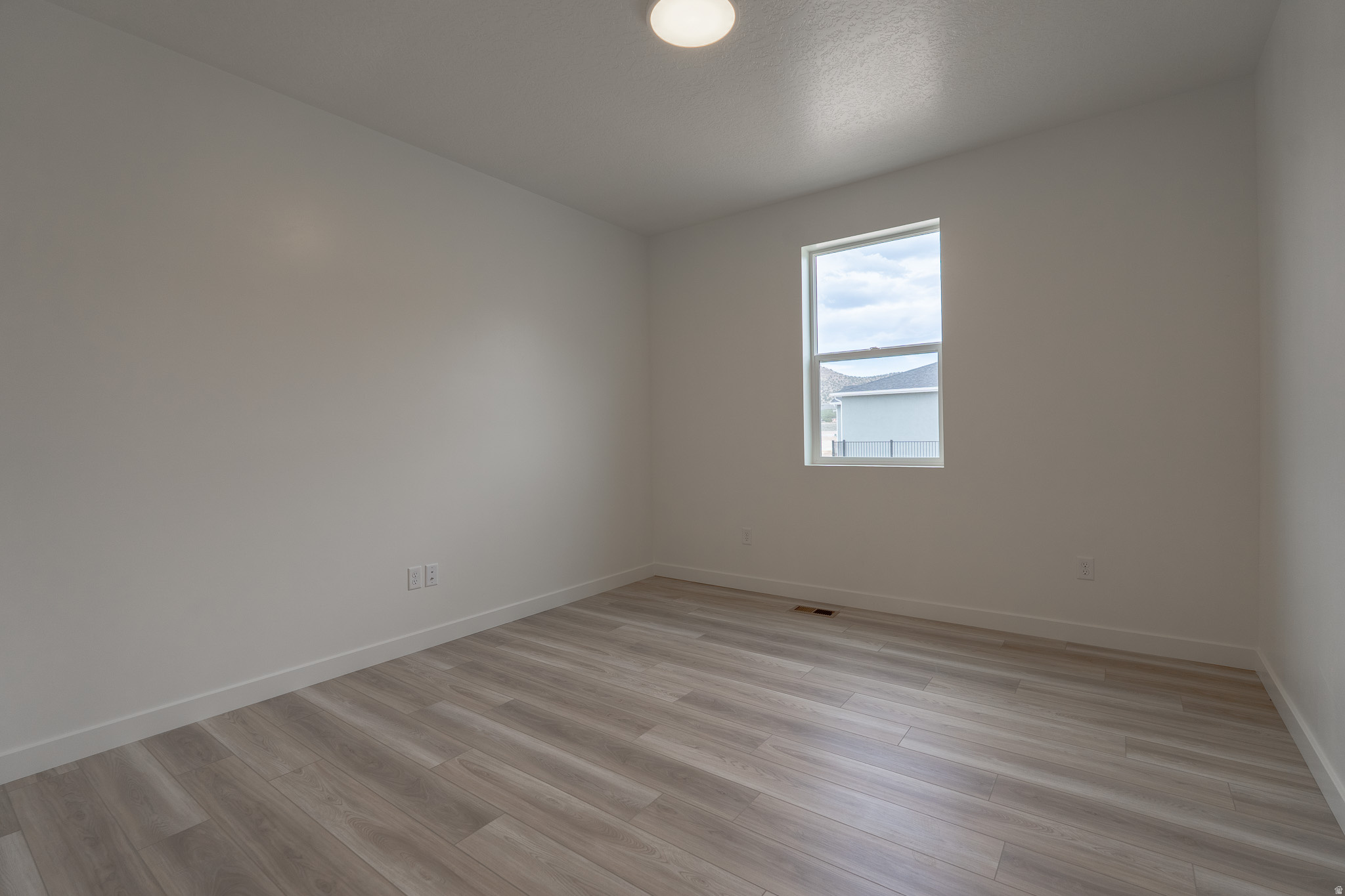 THE ESTATES AT SUNSET FLATS - Residential