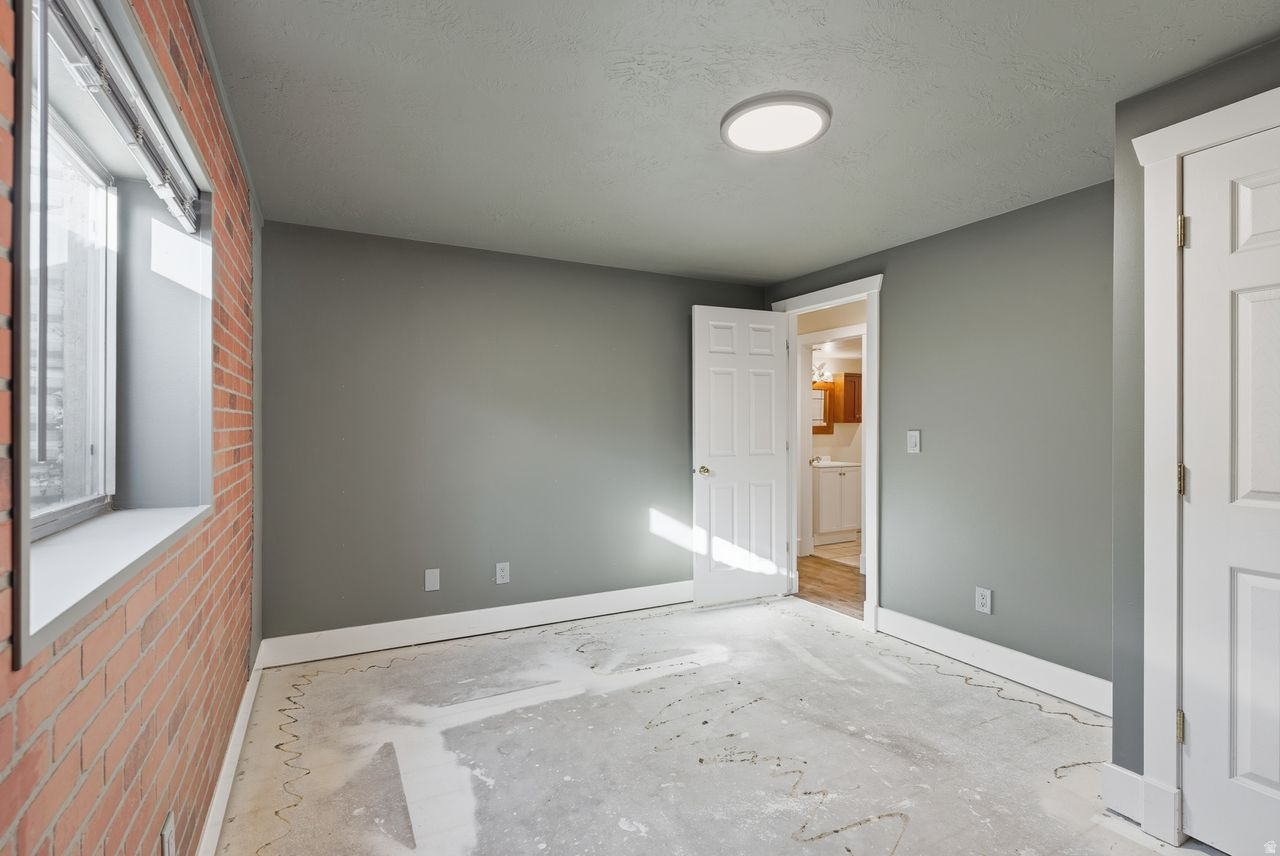 SUNNYHILL - Residential