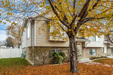 Photo of 35 E 180 N, Orem, UT 84057 (MLS # 2124191)