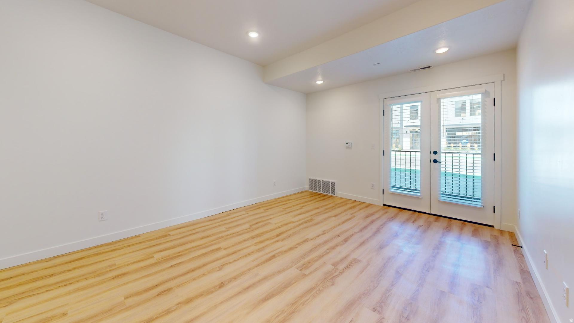 THE YARD - Residential Income