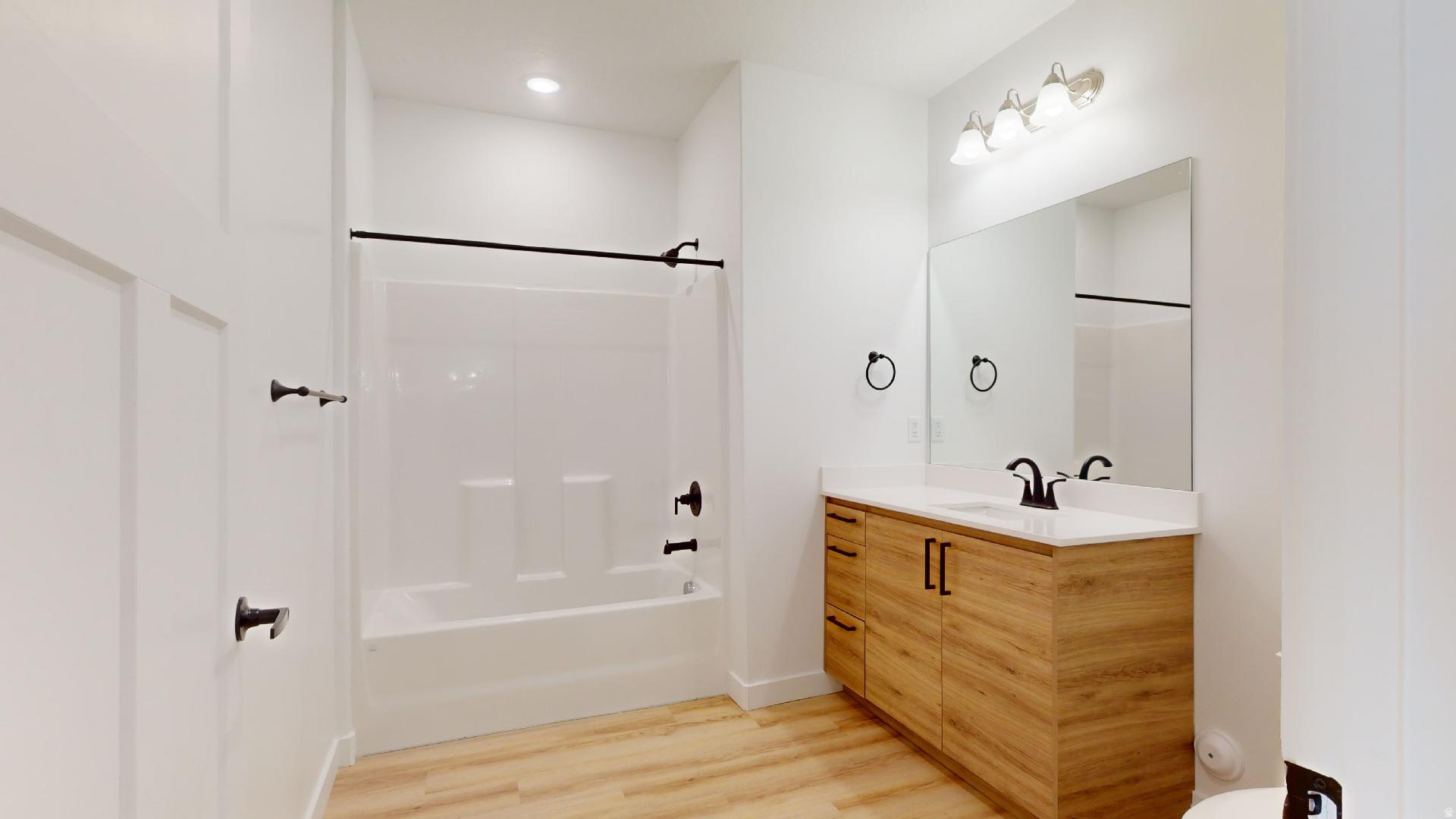 THE YARD - Residential Income