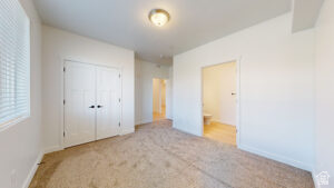 THE YARD - Residential Income