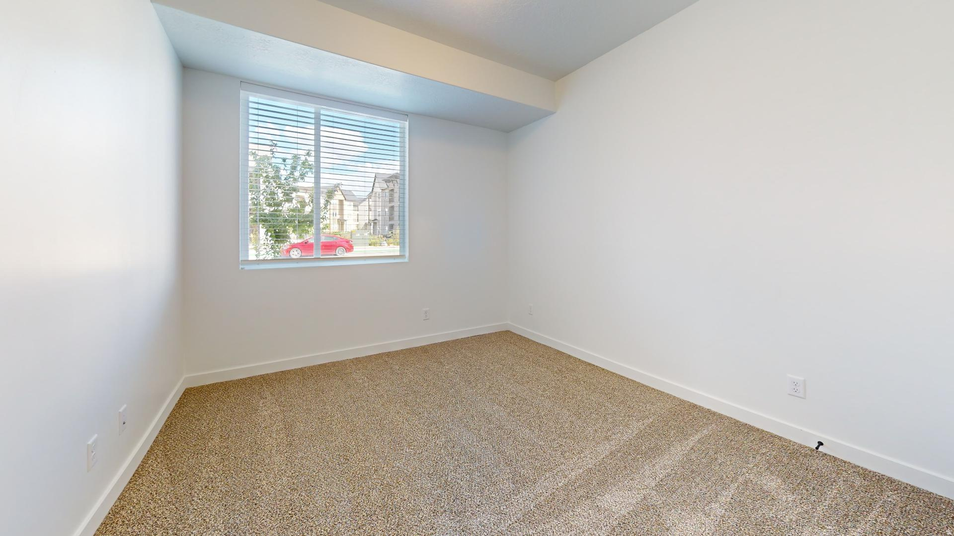 THE YARD - Residential Income