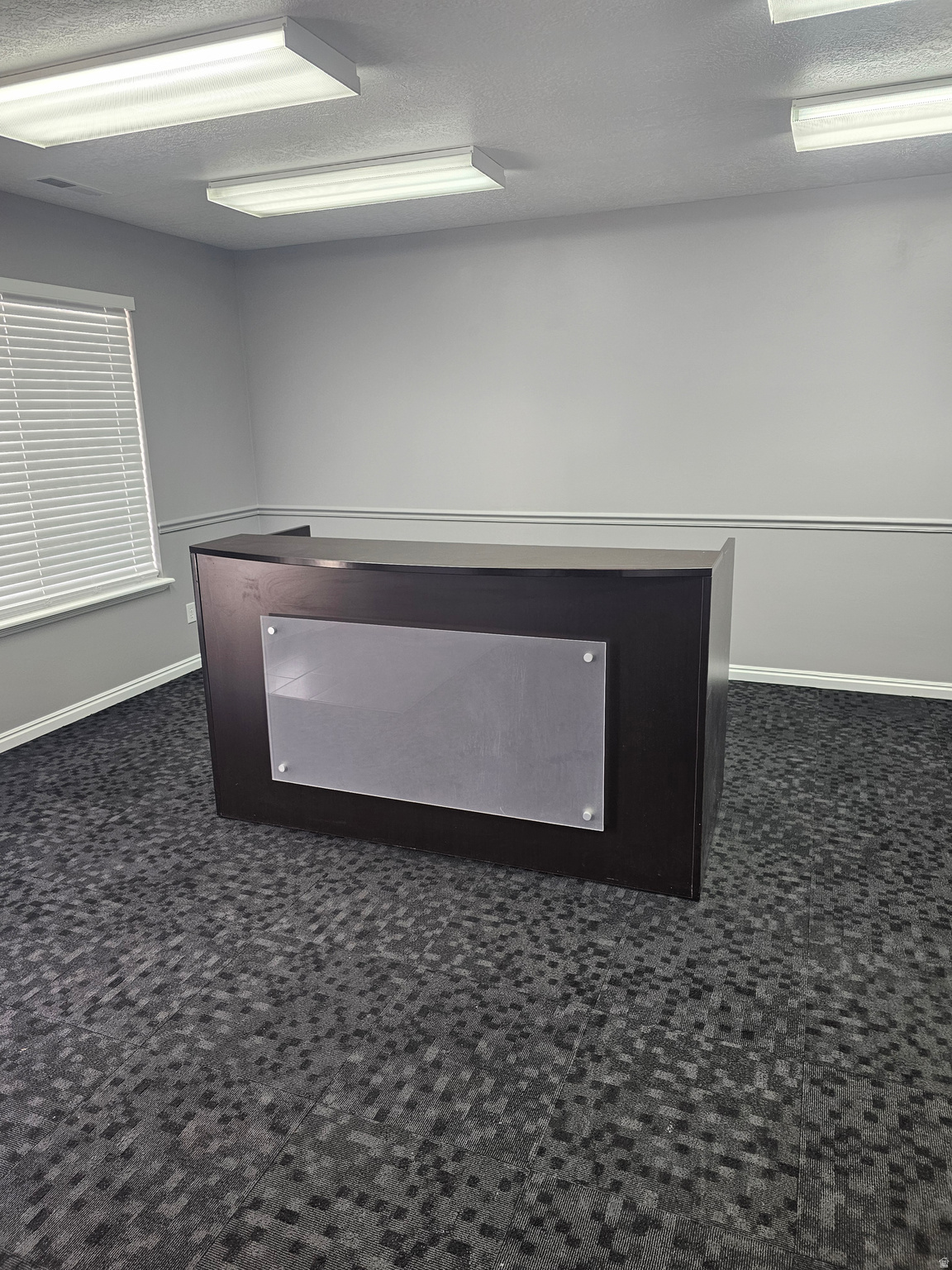 KENSINGTON WOODS - Commercial Lease
