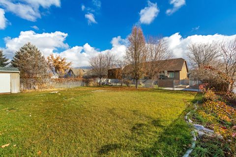 Tiny photo for 322 N 900 E, American Fork, UT 84003 (MLS # 2126003)