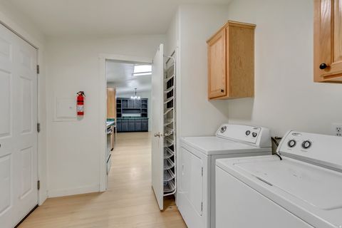 Tiny photo for 322 N 900 E, American Fork, UT 84003 (MLS # 2126003)