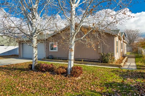 Tiny photo for 322 N 900 E, American Fork, UT 84003 (MLS # 2126003)