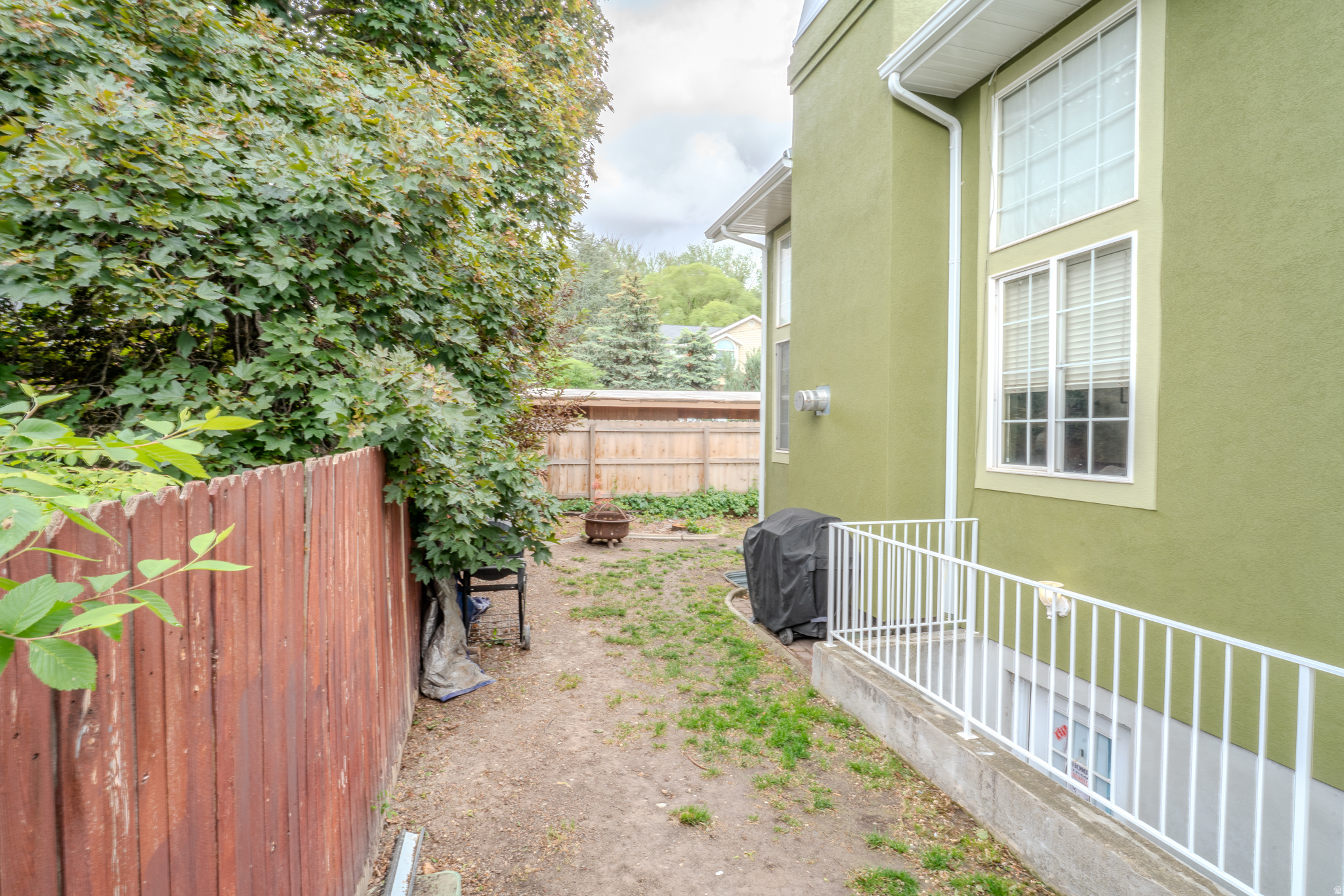 ELGIN AVENUE CONDOMINIUMS - Residential