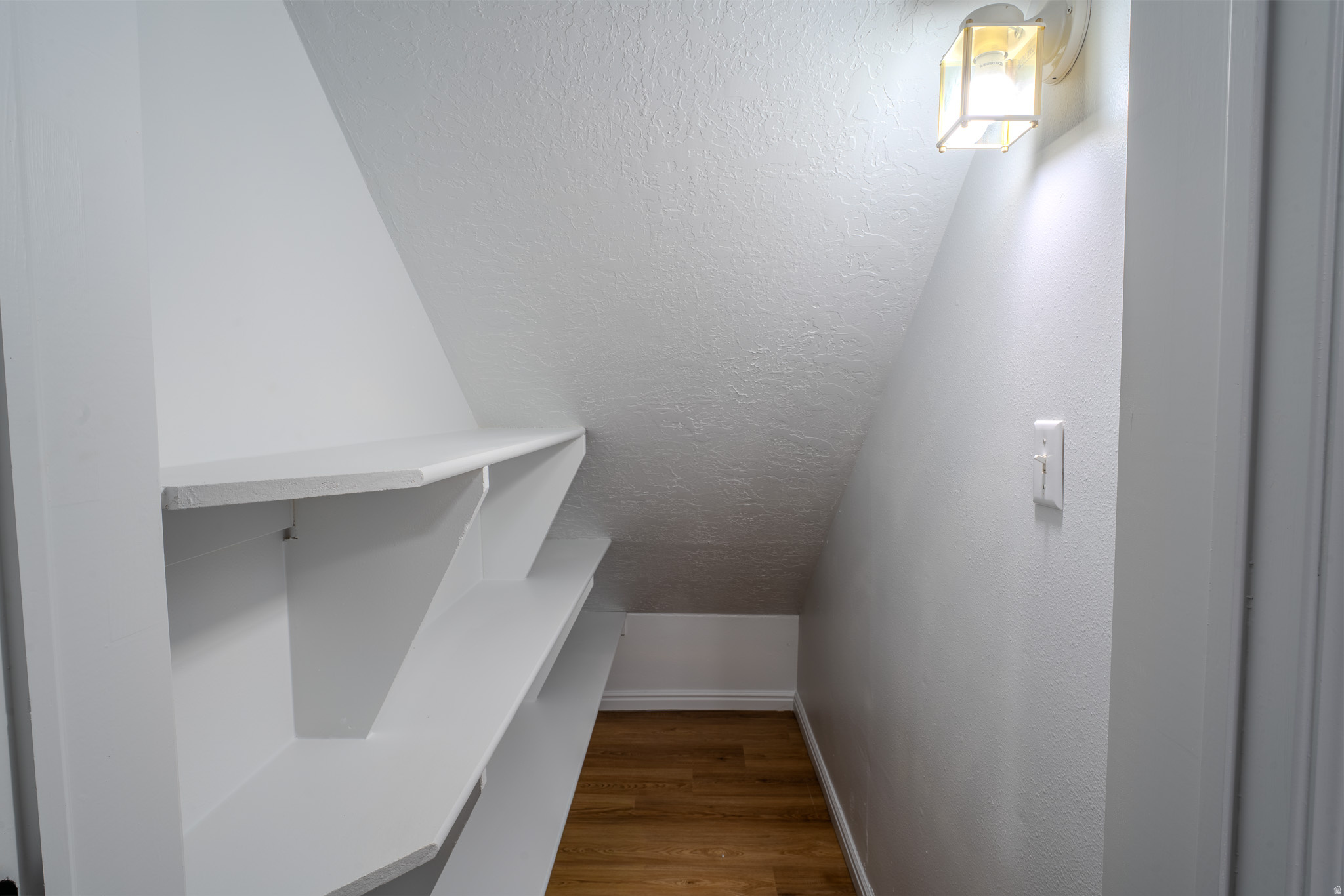 ELGIN AVENUE CONDOMINIUMS - Residential