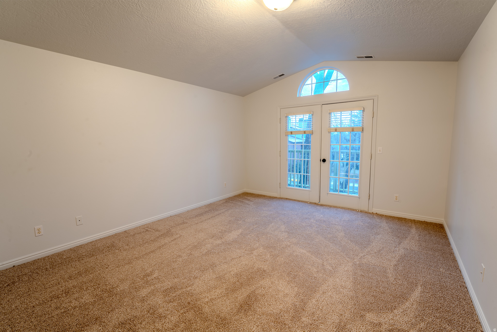 ELGIN AVENUE CONDOMINIUMS - Residential