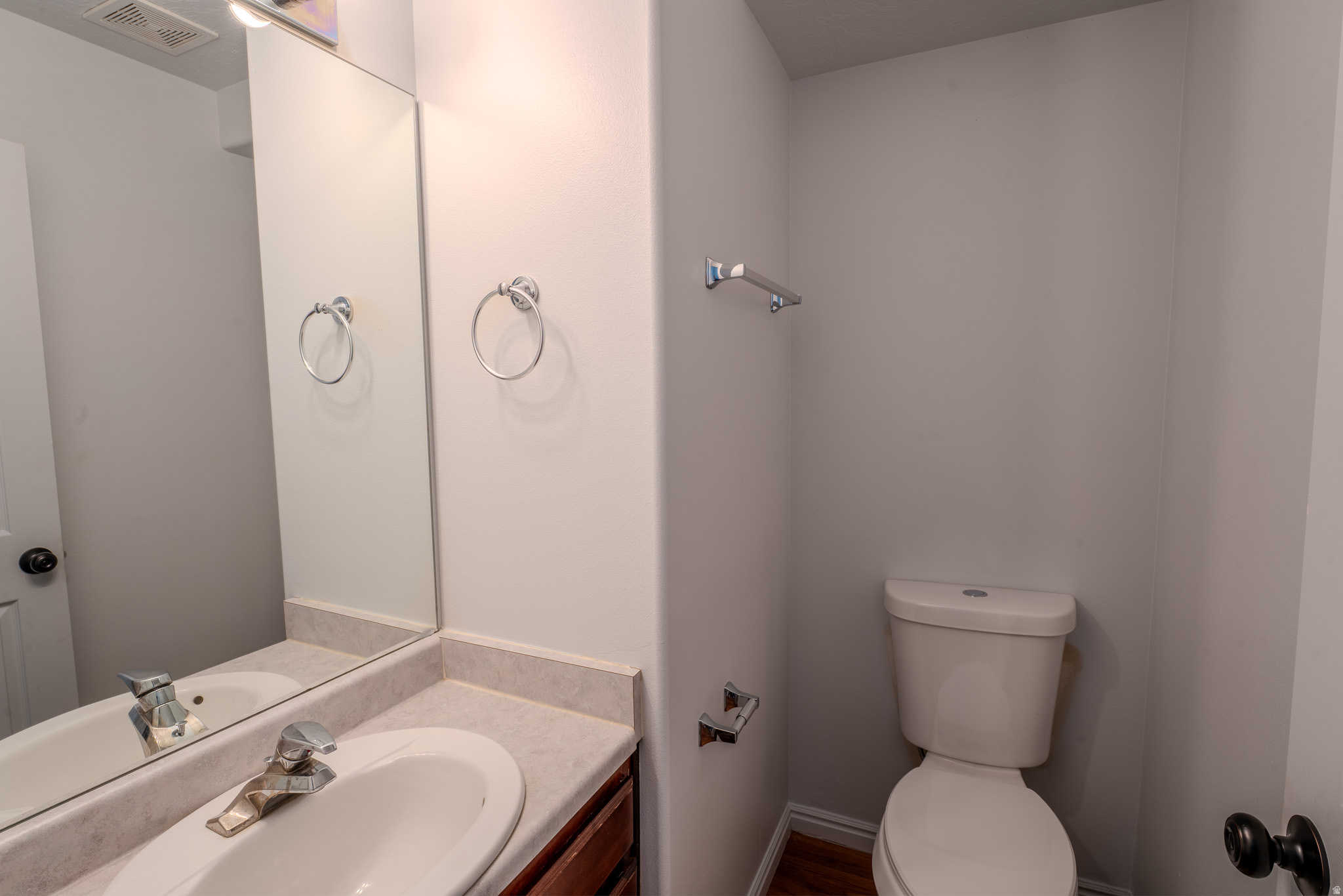 ELGIN AVENUE CONDOMINIUMS - Residential