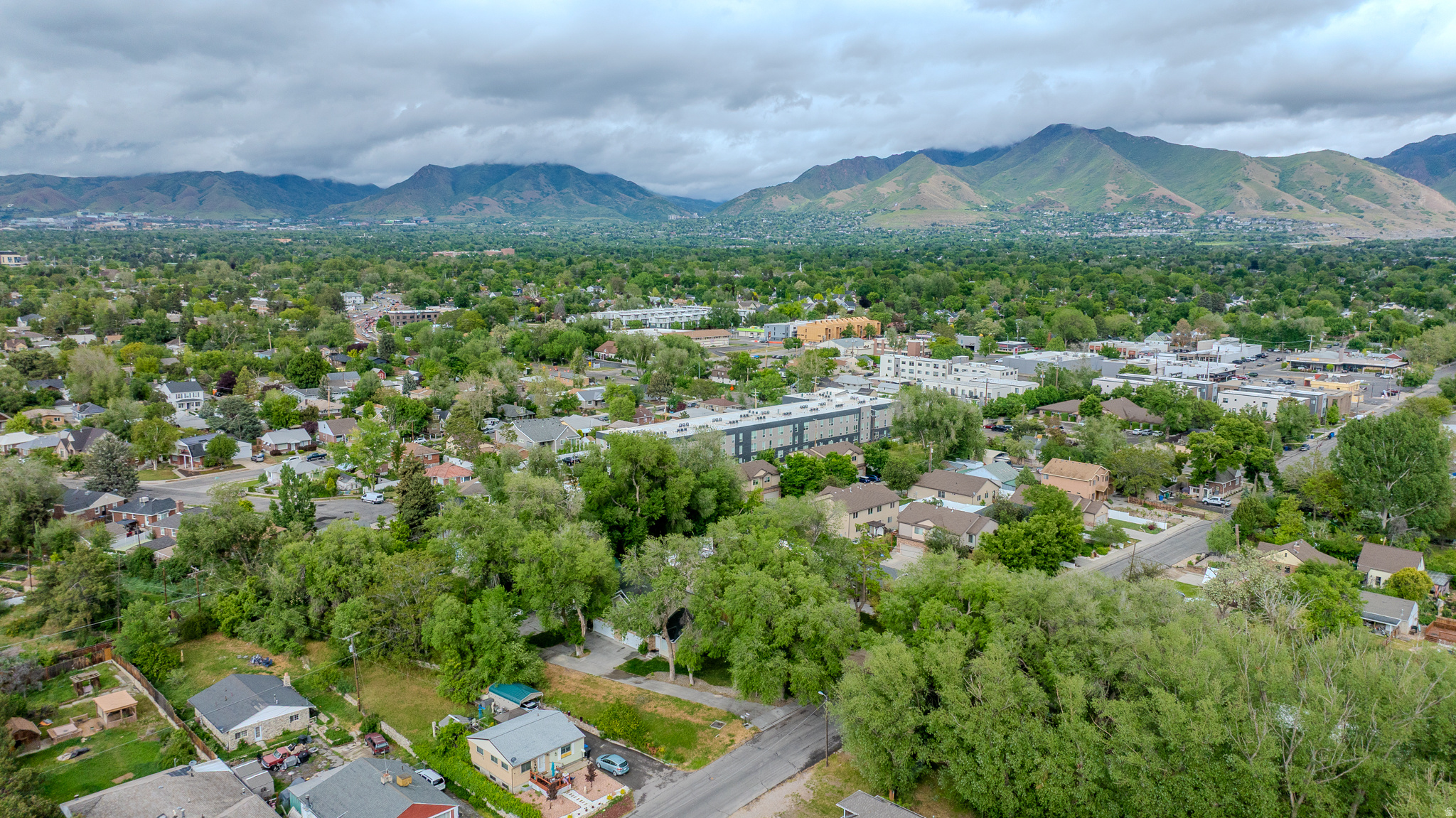 ELGIN AVENUE CONDOMINIUMS - Residential