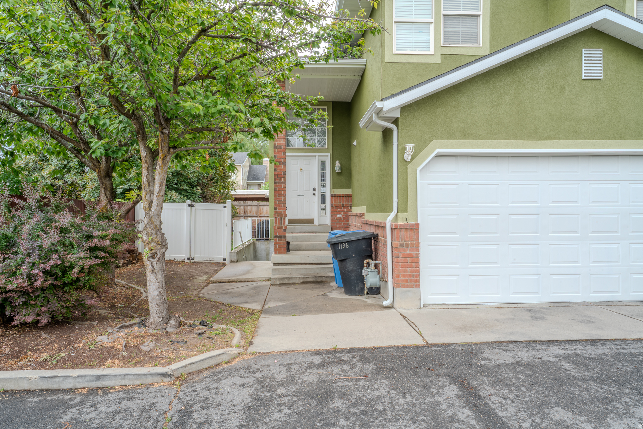 ELGIN AVENUE CONDOMINIUMS - Residential