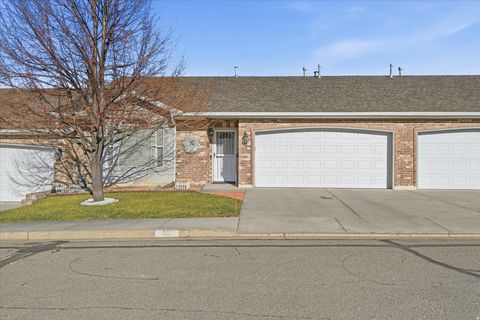 Photo of 55 MOUNTAIN CIR, Providence, UT 84332 (MLS # 2129129)