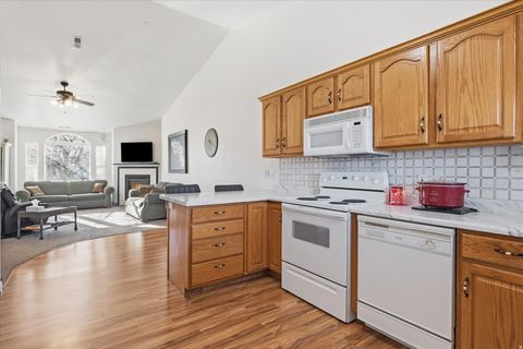 Tiny photo for 55 MOUNTAIN VIEW CIR, Providence, UT 84332 (MLS # 2129129)
