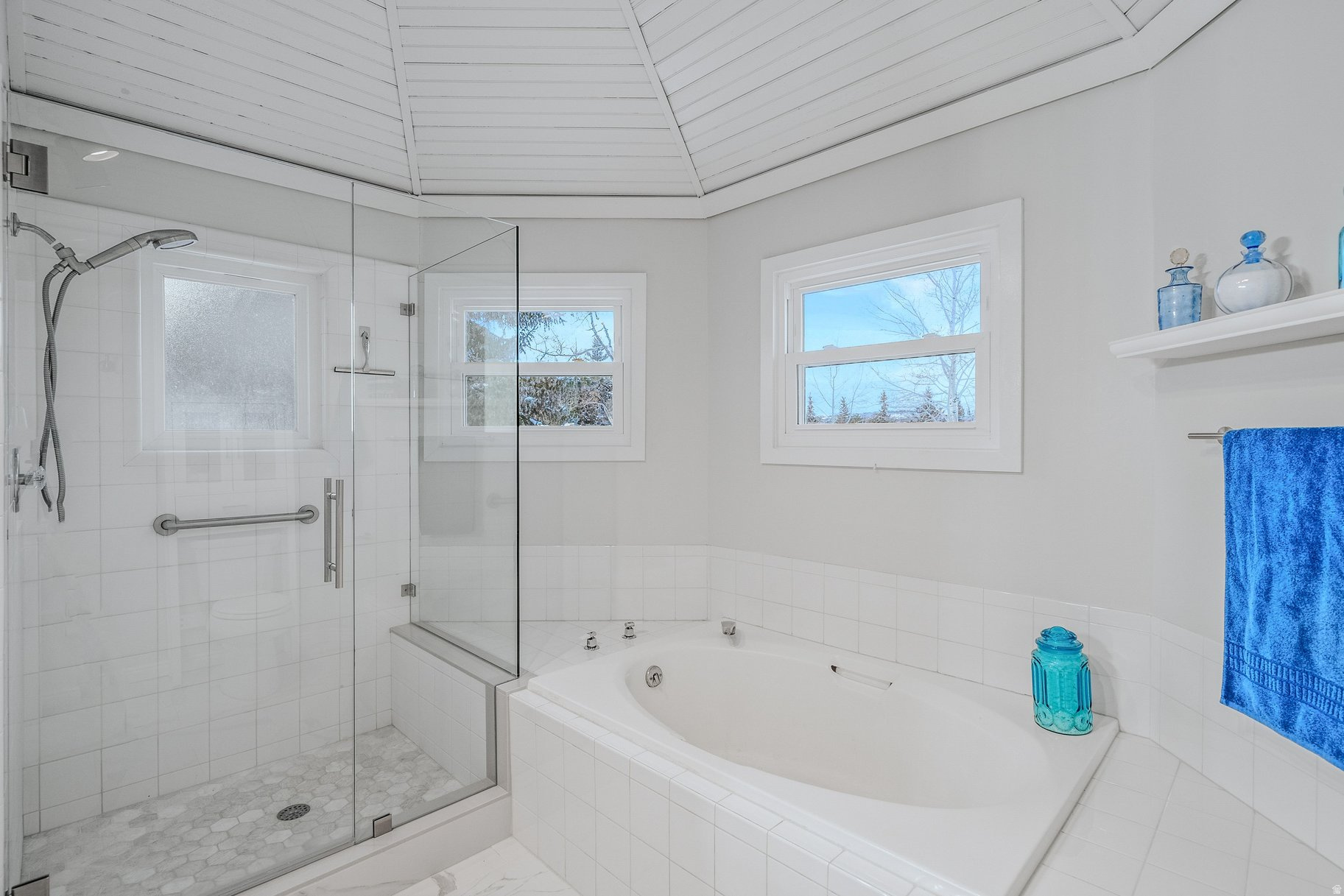 HOLIDAY RANCHETTES - Residential