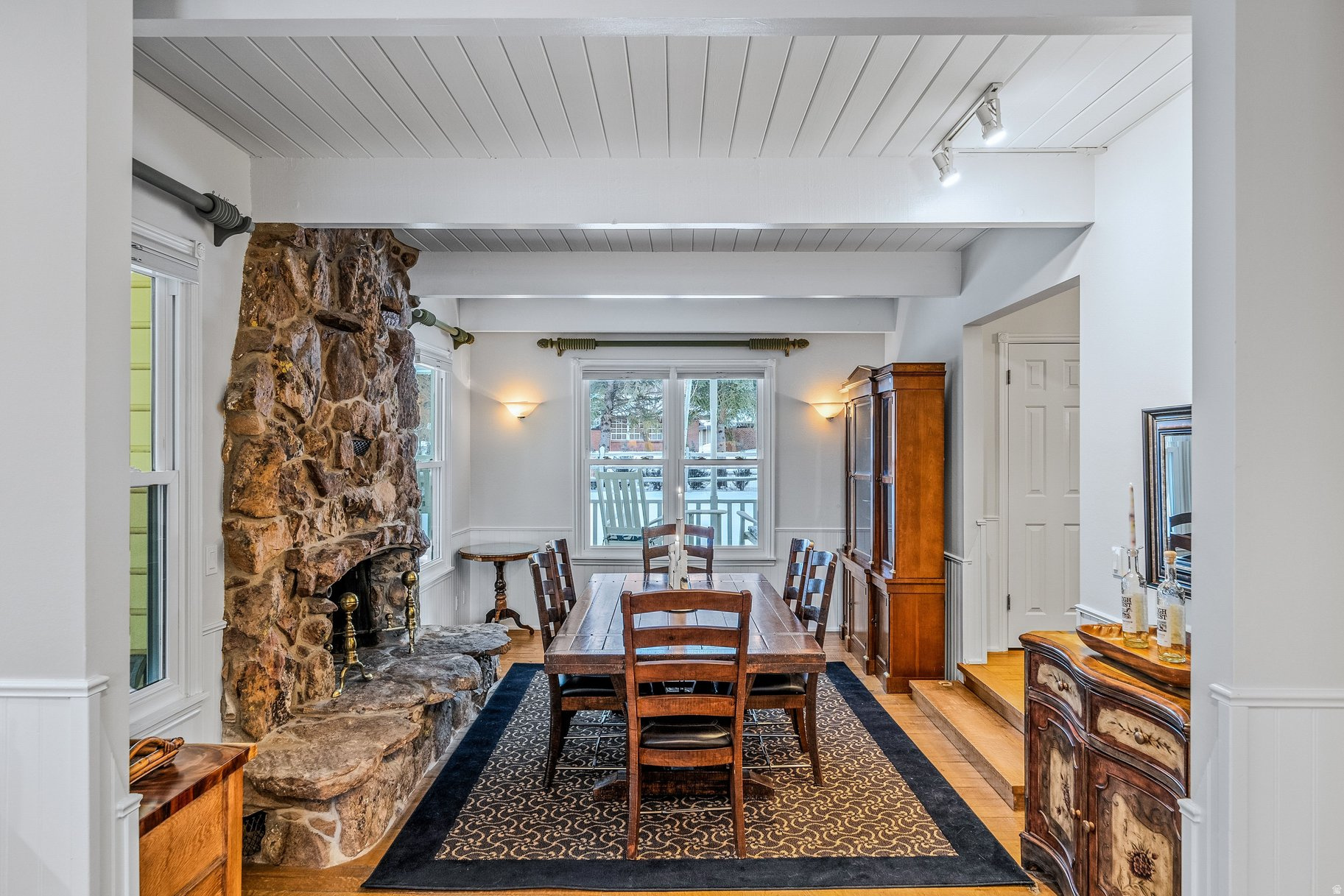 HOLIDAY RANCHETTES - Residential