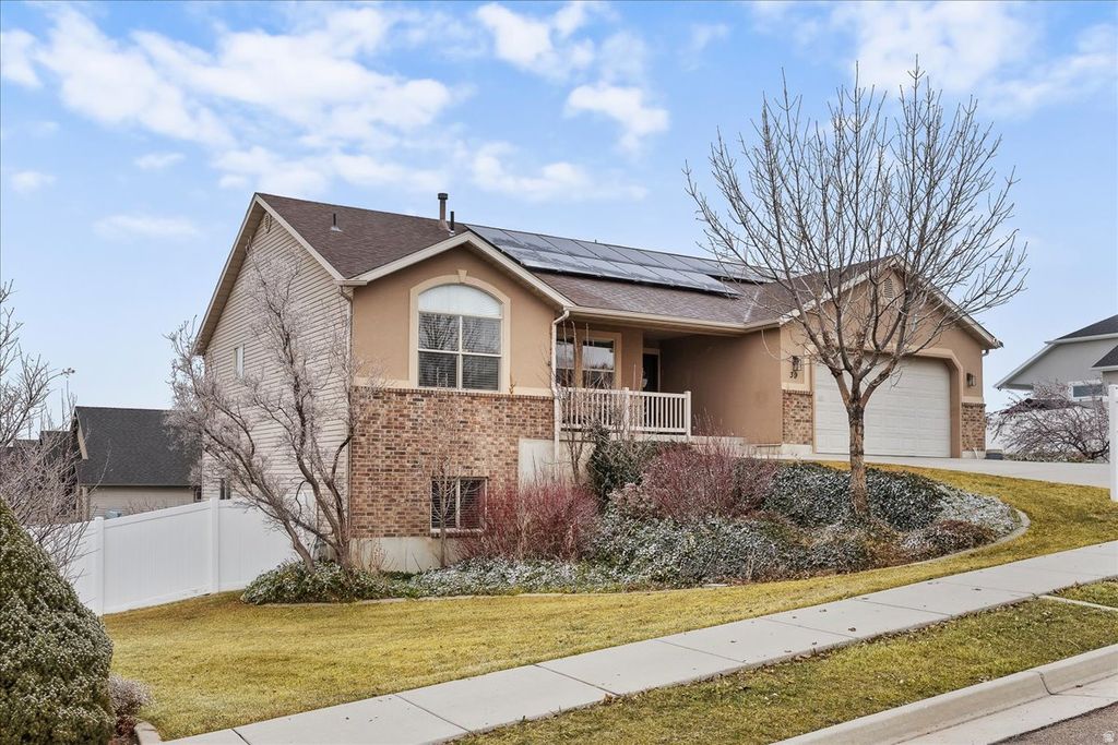 Photo of 39 E 1500 S, Perry, UT 84302 (MLS # 2134011)
