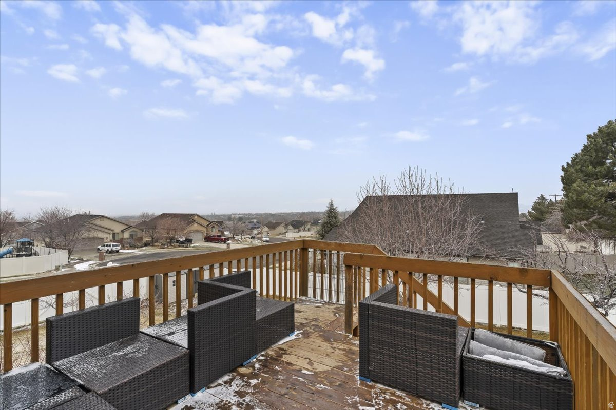 NIELSON EST - Residential