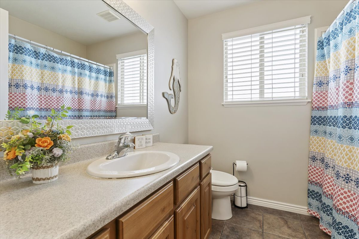 NIELSON EST - Residential