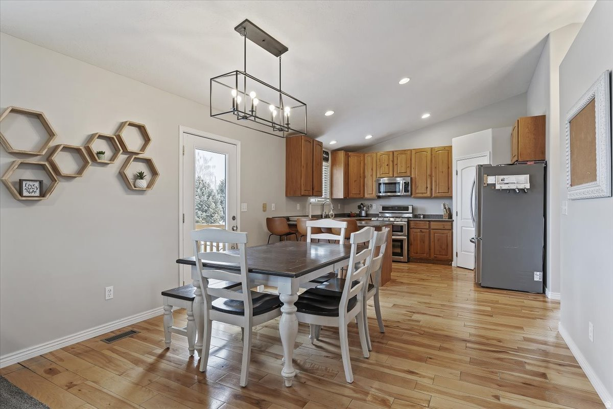 NIELSON EST - Residential